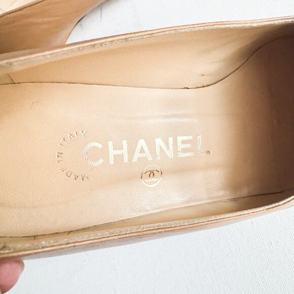 Vintage Chanel Two Tone White Beige Leather Loafers 36 - Picture 14 of 15